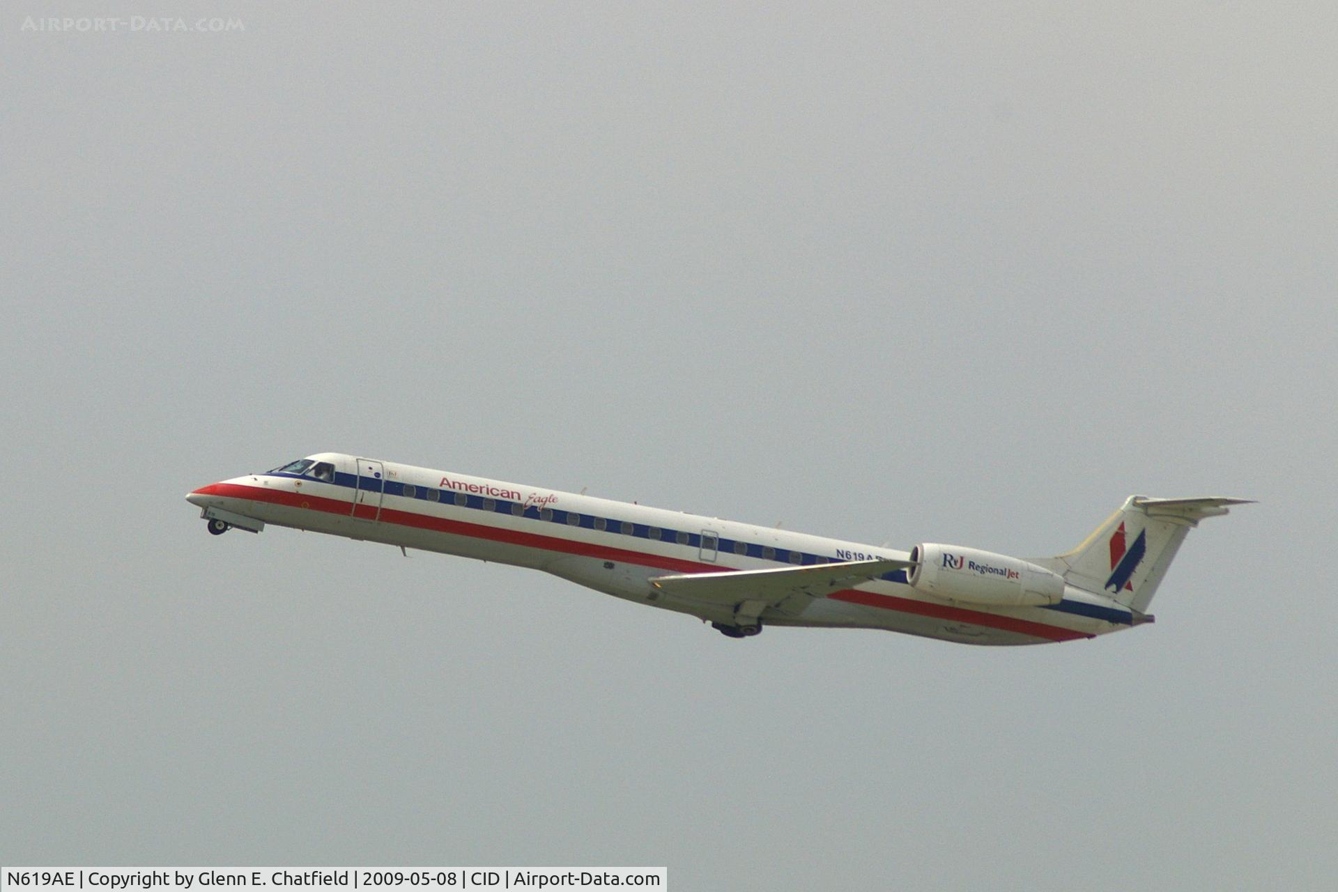 N619AE, 1998 Embraer ERJ-145LR (EMB-145LR) C/N 145101, Departing runway 9 for O'Hare International.