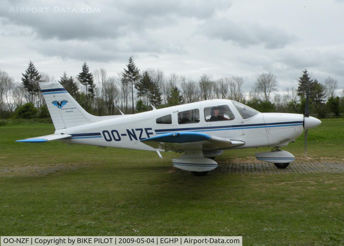 OO-NZF, 1985 Piper PA-28-181 Cherokee Archer II C/N 28-8590043, VERY NICE ARCHER TAXYING TO THE PUMPS