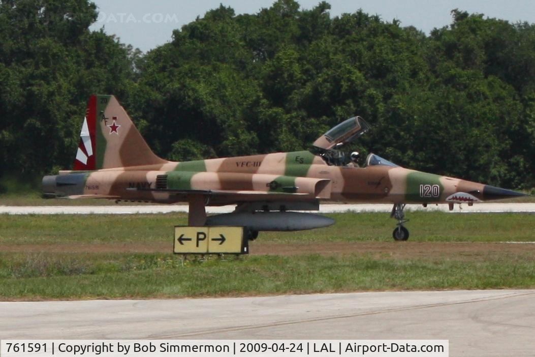 761591, Northrop F-5N Tiger II C/N L.1066, Can't make out the numbers on this Northrop F-5N from VFC-111 - Key West. Sun N Fun 2009, Lakeland, FL.