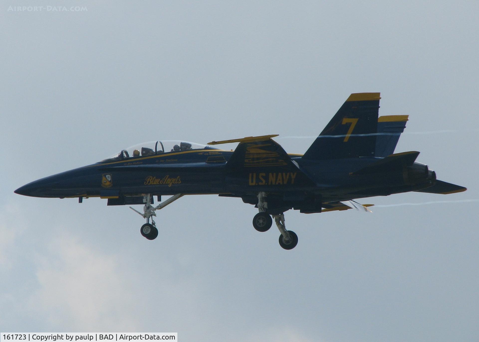 161723, McDonnell Douglas F/A-18B Hornet C/N 0073/B022, #7 two seater landing after a full team warm up demo the day before the Defenders of Liberty Air Show at Barksdale Air Force Base. The #7 was flying in the #4 spot. #4 must have been down for repairs.
