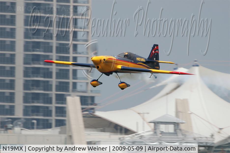 N19MX, MX Aircraft MXS-R C/N 007, N19MX @ Red Bull Air Races, San Diego 2009
