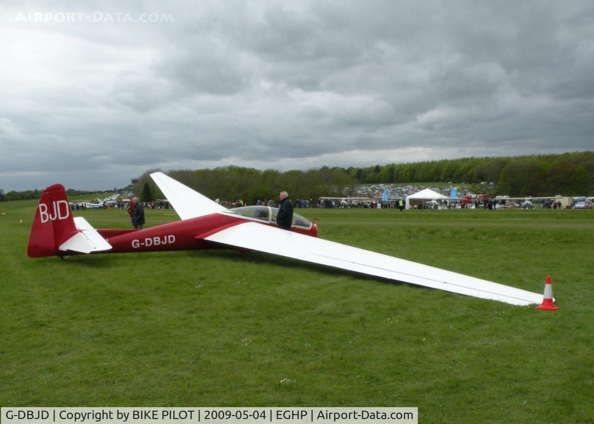 G-DBJD, 1961 PZL-Bielsko SZD-9bis Bocian 1D C/N P-391, GLIDERS ARE A BIT UNUSUAL AT POPHAM THIS ONE'S FROM LASHAM AND GOT A TUG FROM THERE TO GET IT HOME LATE AFTERNOON
