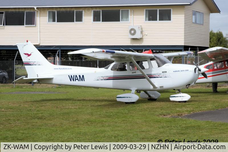 ZK-WAM, Cessna 172R C/N 17280275, Waikato AC, Hamilton