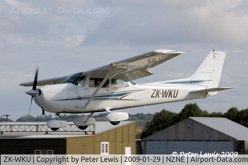 ZK-WKU, Cessna 172P C/N 17274094, North Shore AC