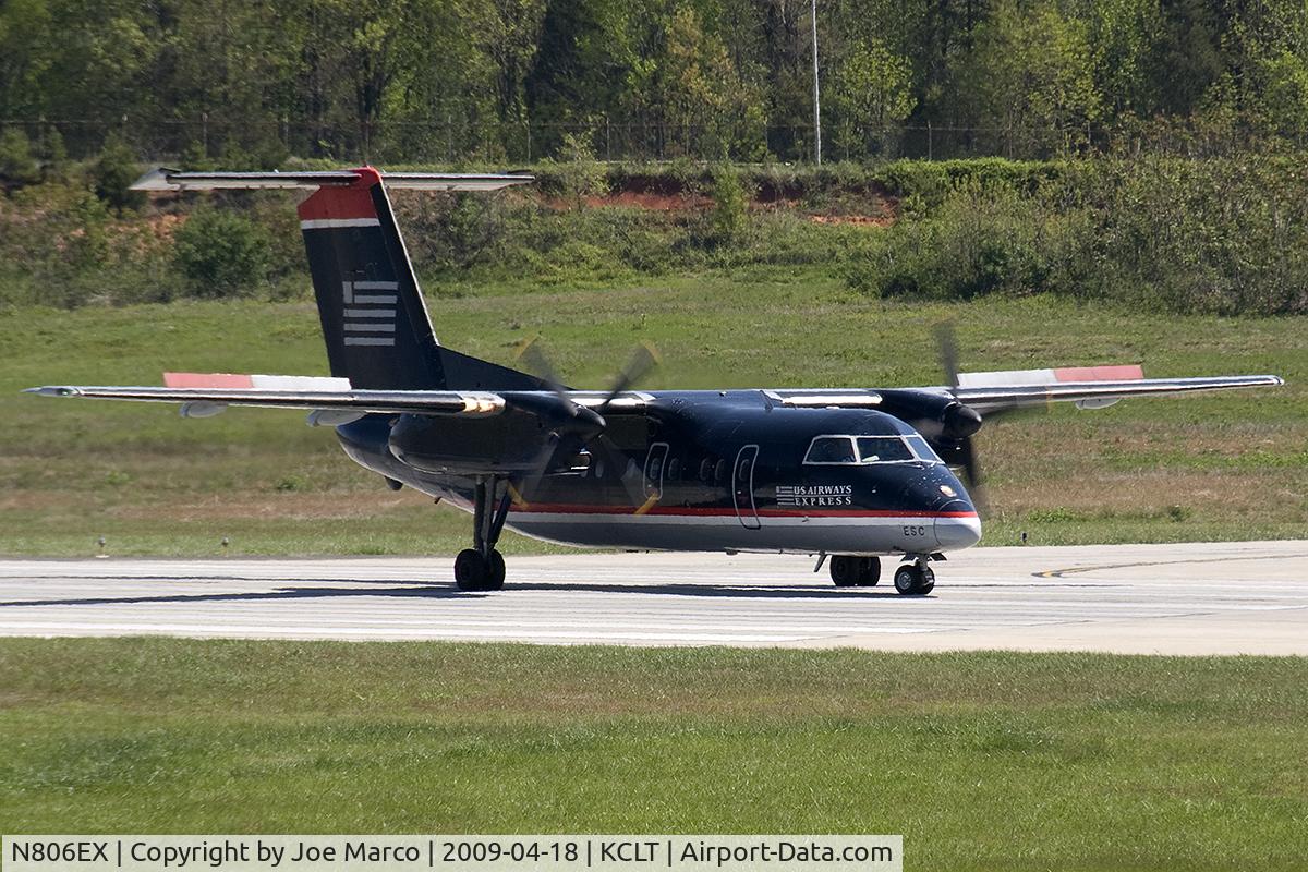 N806EX, 1991 Boeing DHC-8-102 C/N 263, @ CLT