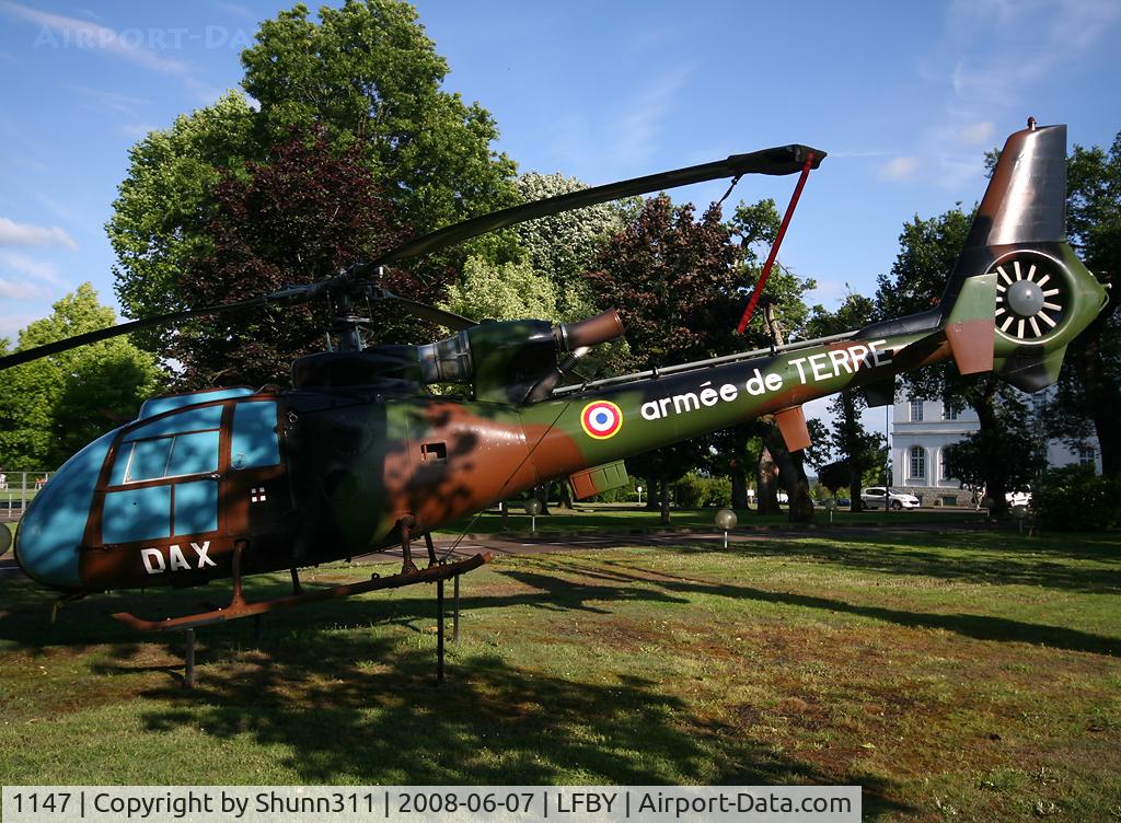 1147, Aérospatiale SA-341F Gazelle C/N 1147, Preserved Gazelle in LFBY Air Base...