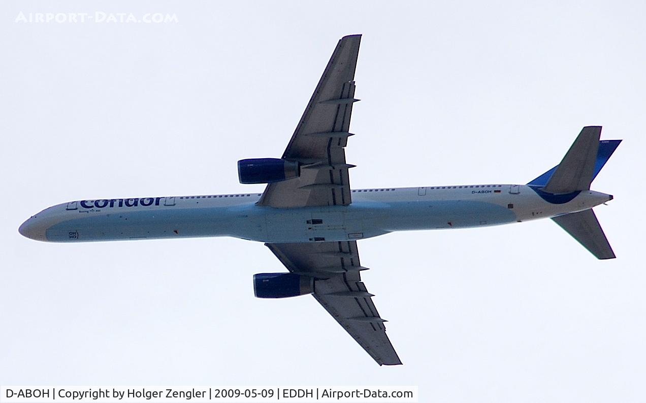 D-ABOH, 1999 Boeing 757-330 C/N 30030, An observer above Hamburg´s habour birthday 2009