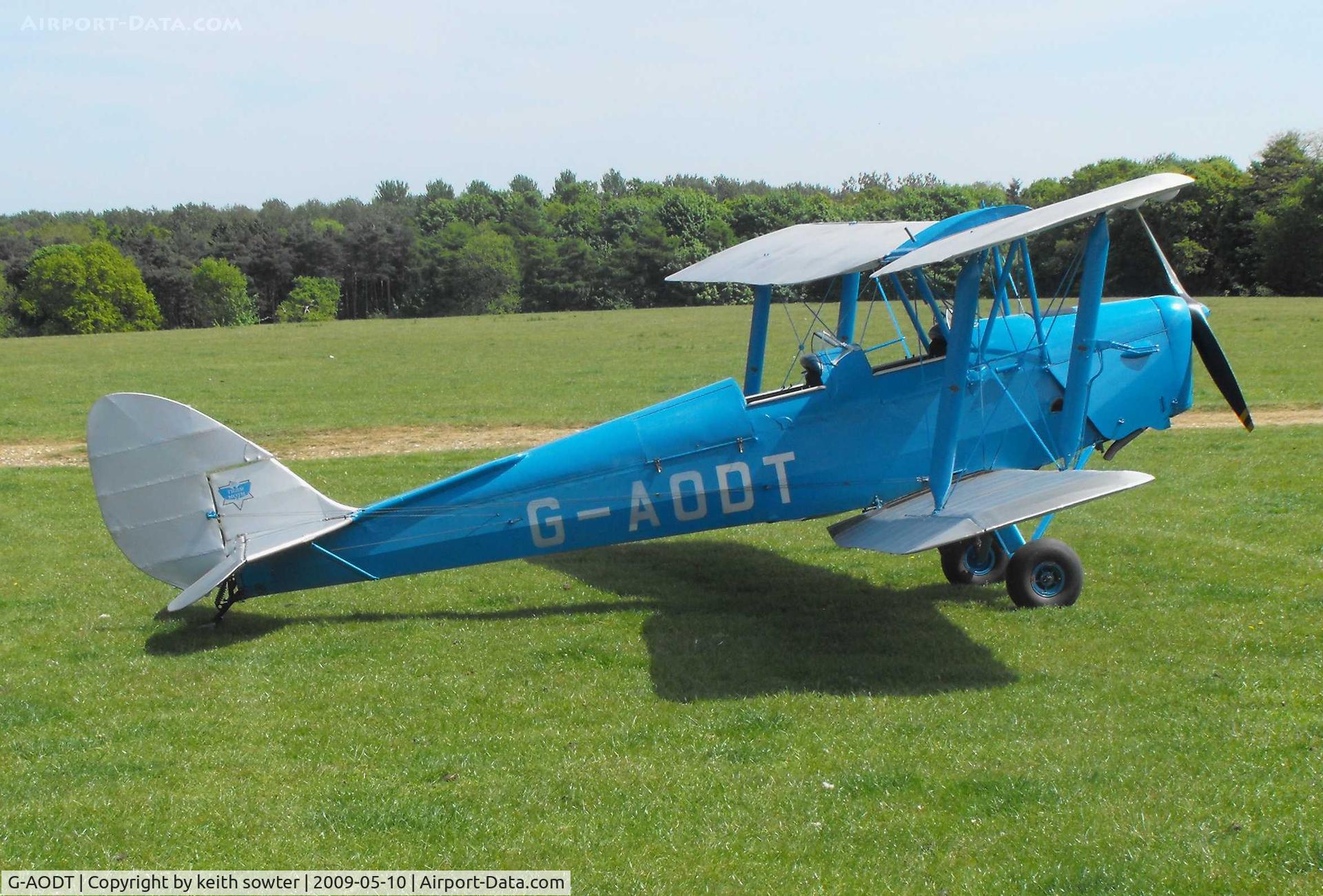 G-AODT, 1940 De Havilland DH-82A Tiger Moth II C/N 83109, Attending the Annual Wings and Wheels event at Henham Park Suffolk