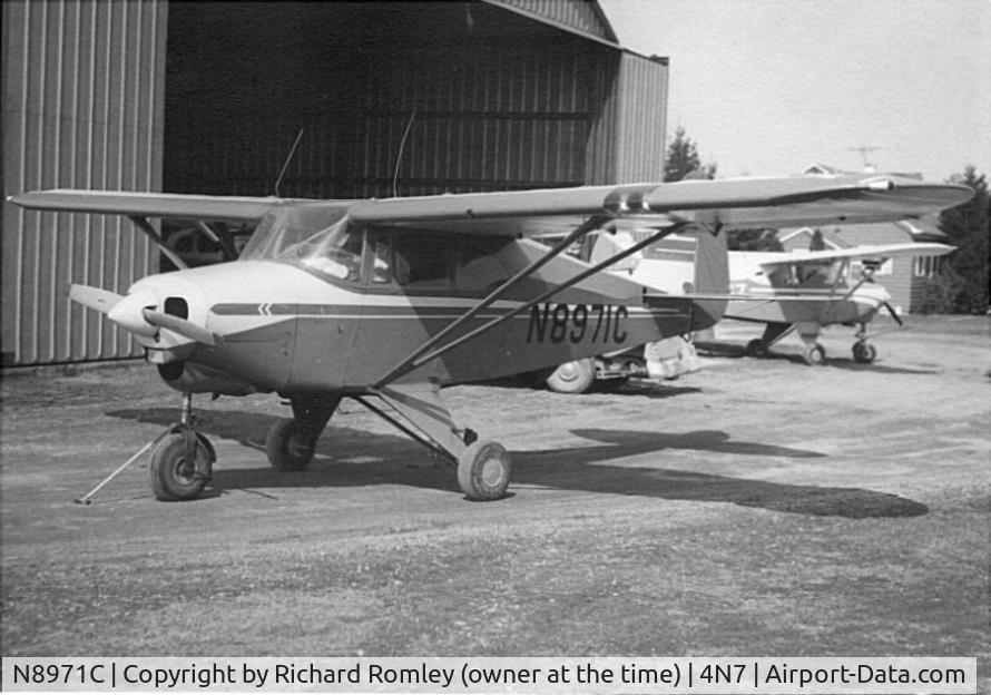 N8971C, Piper PA-22, Tripacer N8971C on the ramp at Greene Airport
