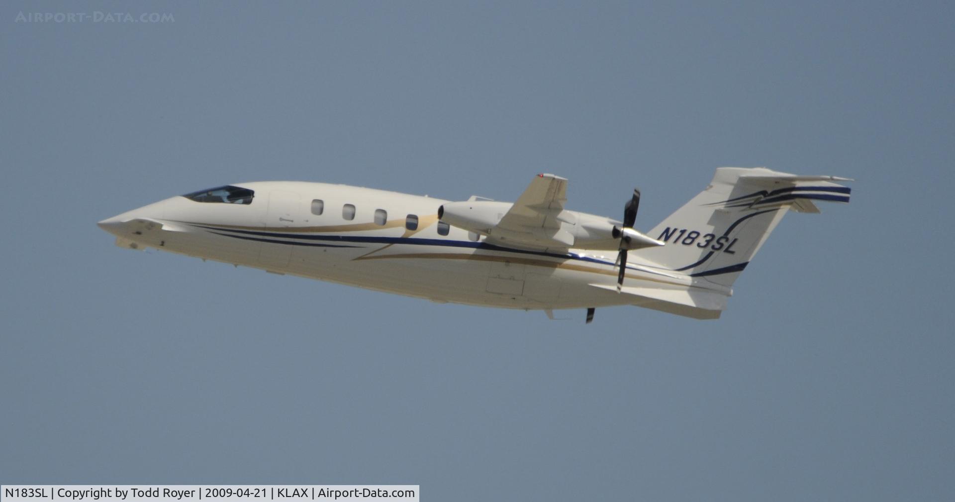 N183SL, 2008 Piaggio P-180 C/N 1171, Departing LAX on 25R