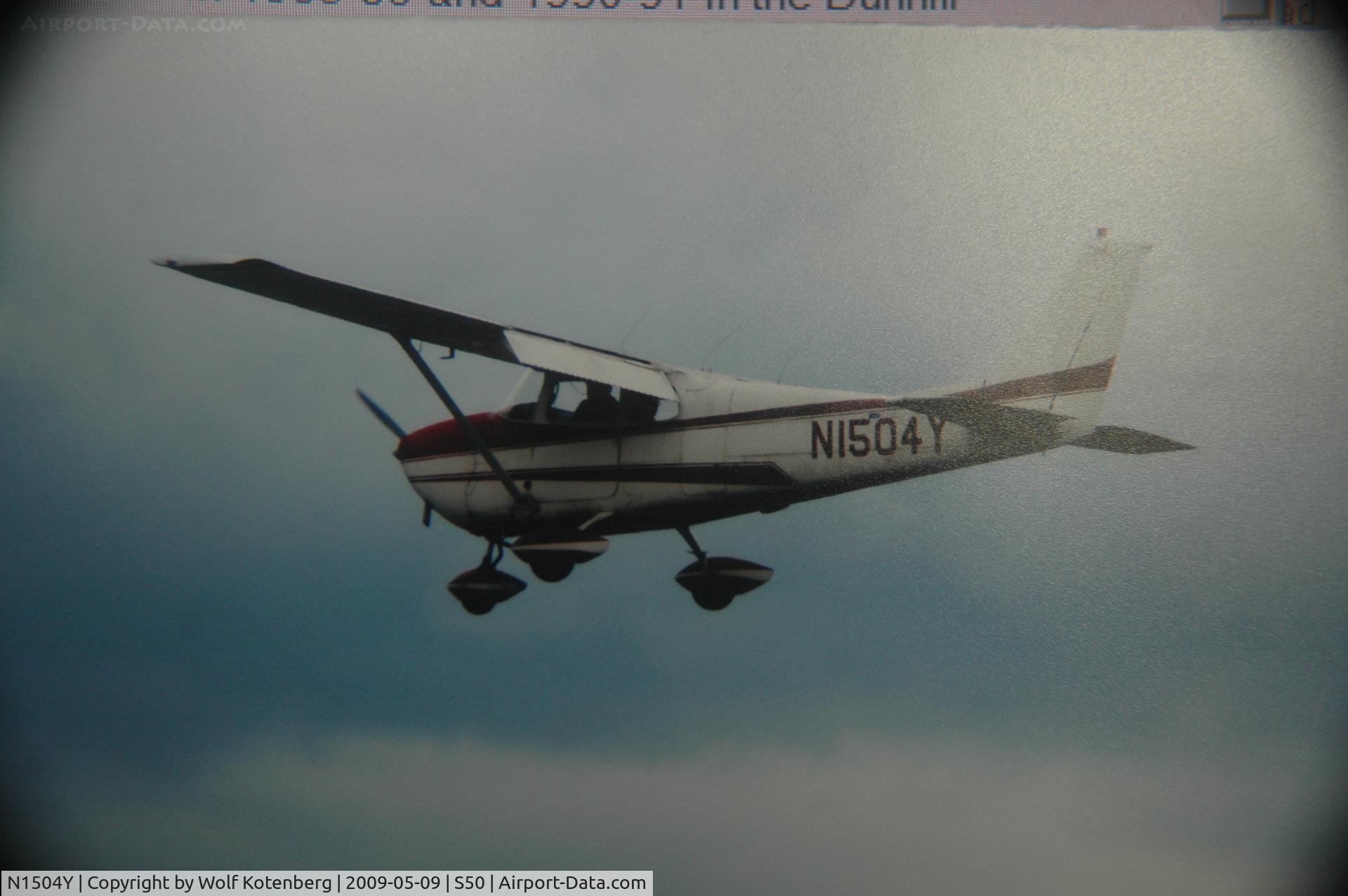 N1504Y, 1962 Cessna 172C C/N 17249204, scanned from a film camera image, on final