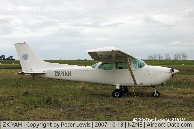 ZK-YAH, Cessna 172M C/N 17262099, C M Batten, Auckland