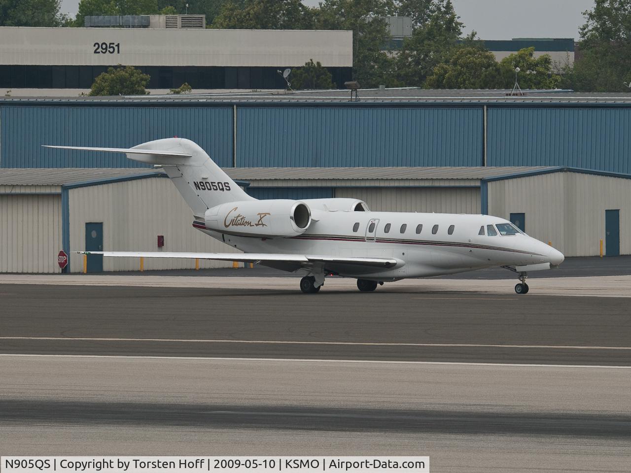 N905QS, 2000 Cessna 750 Citation X C/N 750-0105, N905QS taxiing