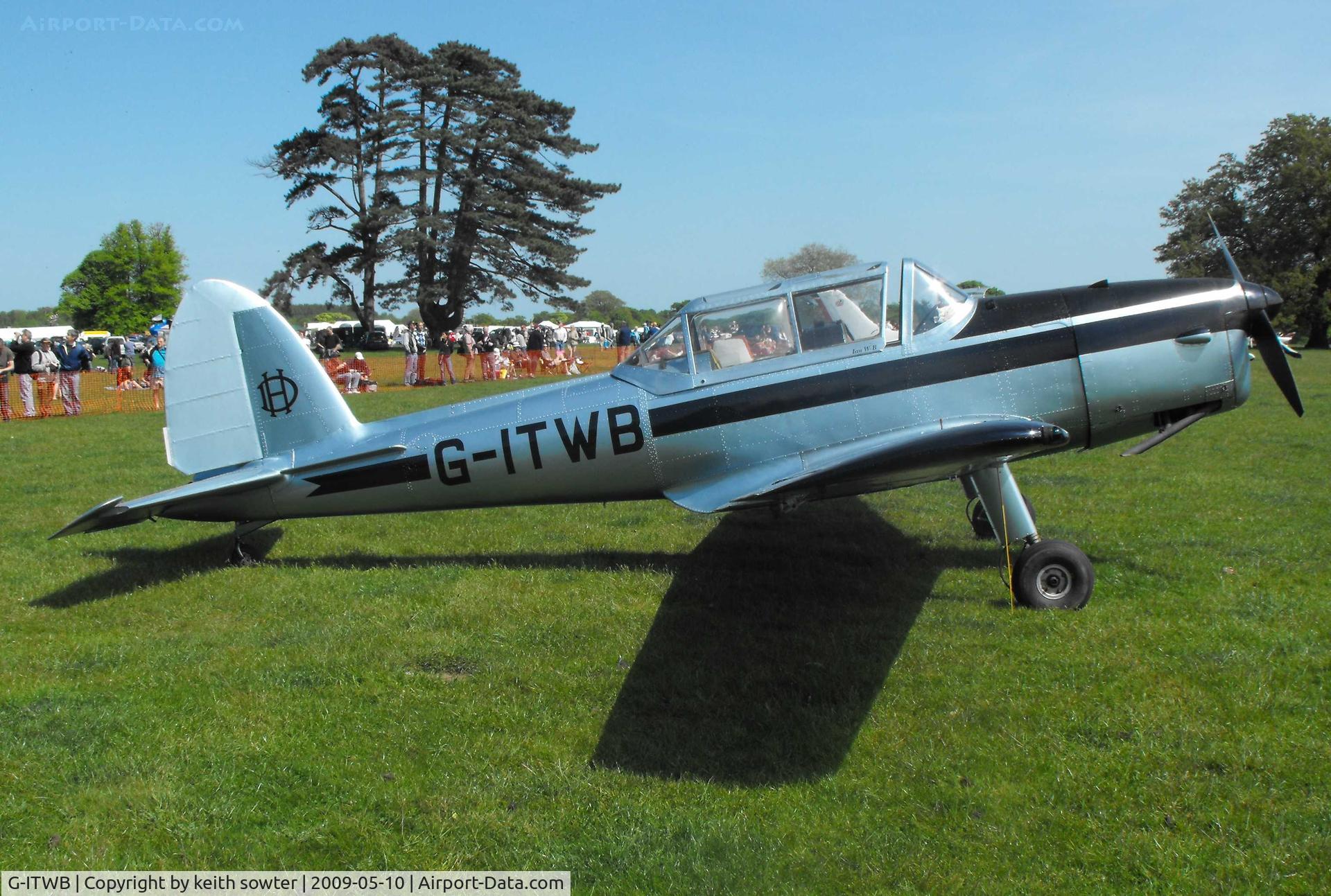 G-ITWB, 1958 OGMA DHC-1 Chipmunk T.20 C/N OGMA-48, Attending the Annual Wings and Wheels event at Henham Park Suffolk