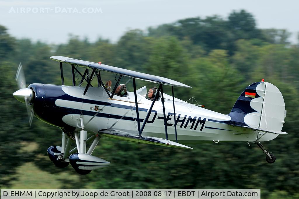 D-EHMM, Great Lakes 2T-1 Sport Trainer C/N 0762, landing at Schaffen