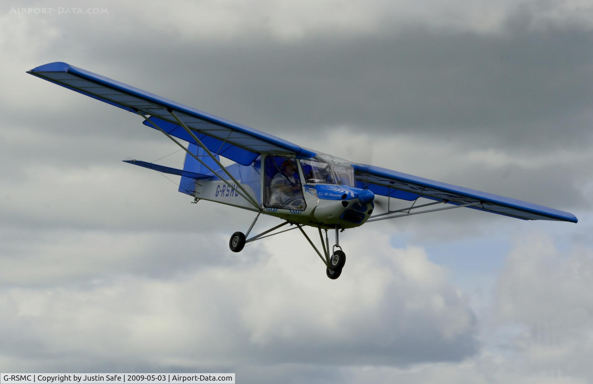 G-RSMC, 2007 Medway SLA 100 Executive C/N 131106, O approach to Popham