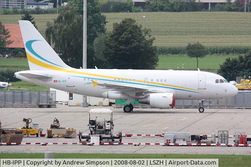 HB-IPP, 2006 Airbus ACJ318 (A318-112/CJ) C/N 2910, At Zurich.