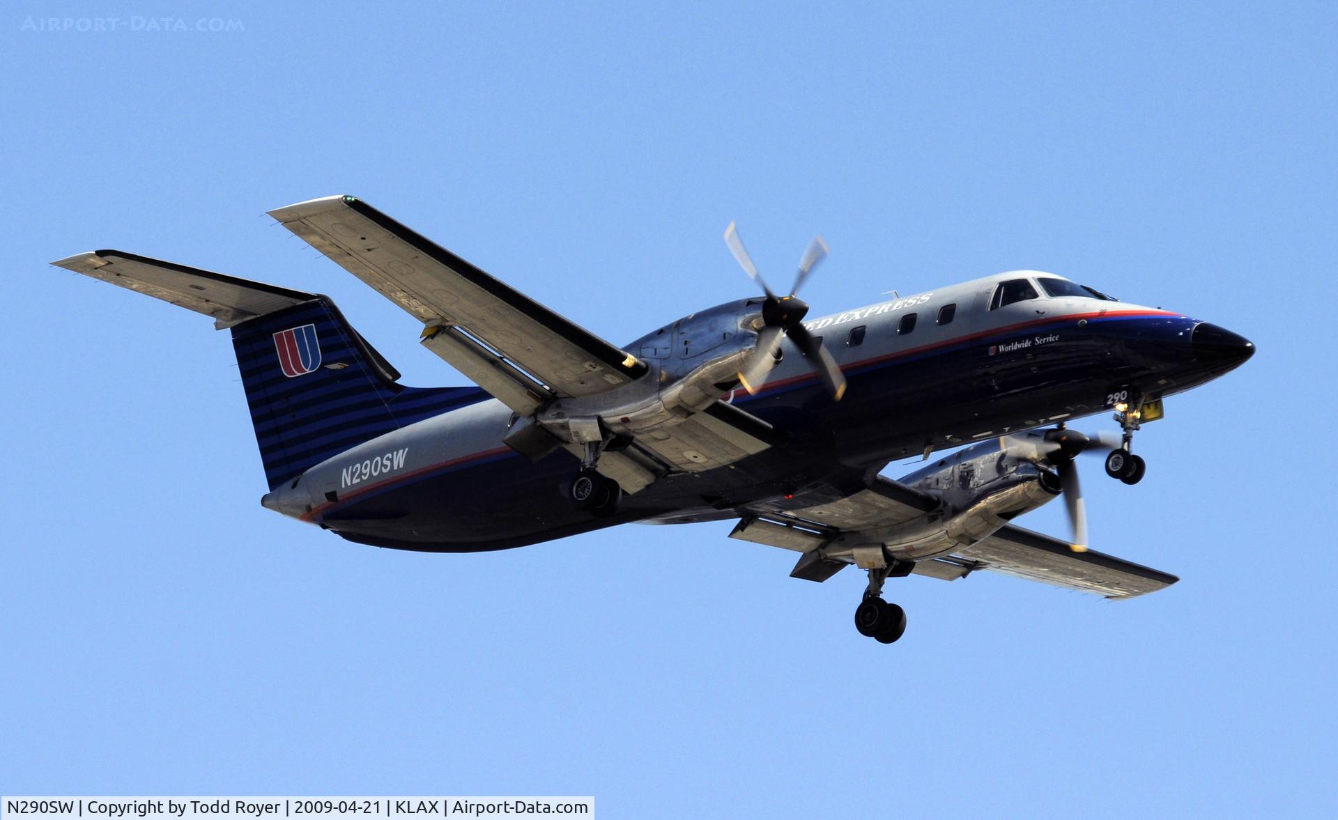 N290SW, 1996 Embraer EMB-120ER Brasilia C/N 120317, Landing 24R at LAX