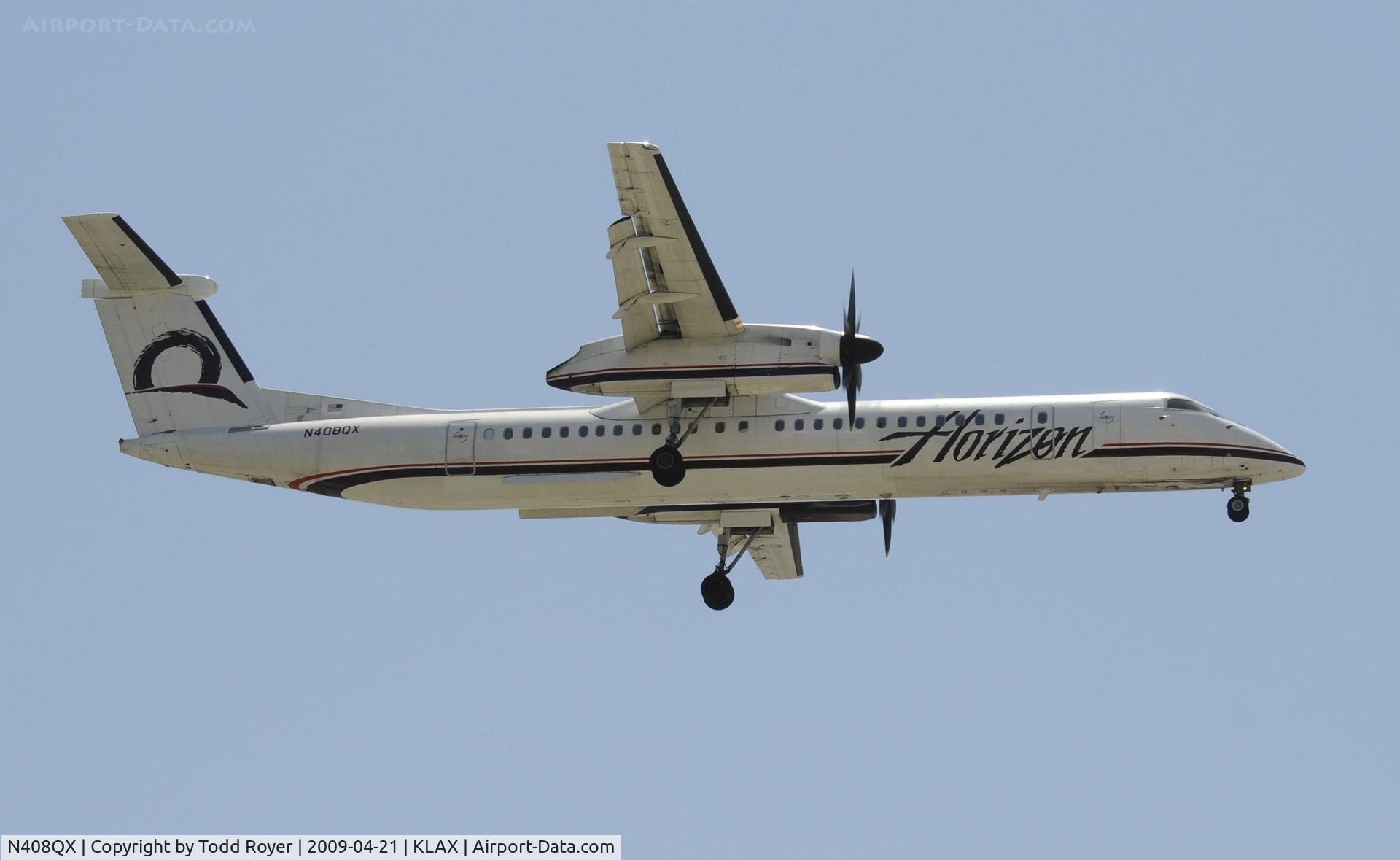 N408QX, 2001 De Havilland Canada DHC-8-402 Dash 8 C/N 4050, Landing 24R at LAX