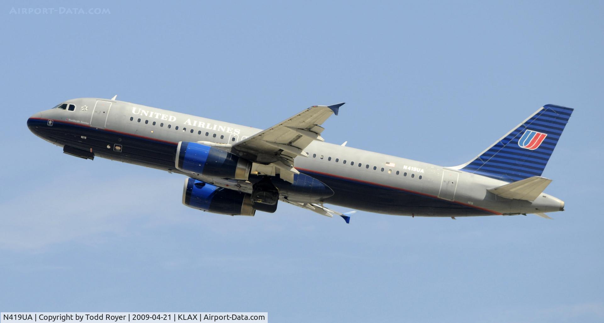 N419UA, 1994 Airbus A320-232 C/N 487, Departing LAX on 25R