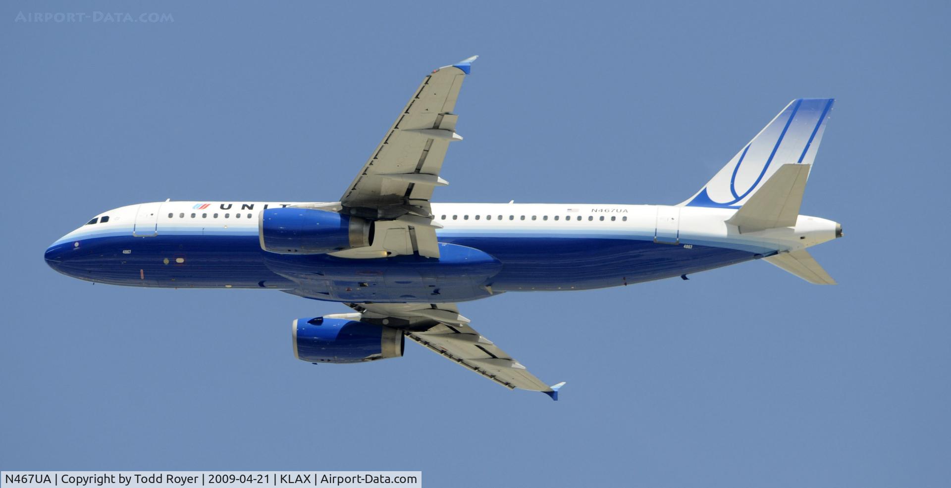 N467UA, 2000 Airbus A320-232 C/N 1359, Departing LAX on 25R