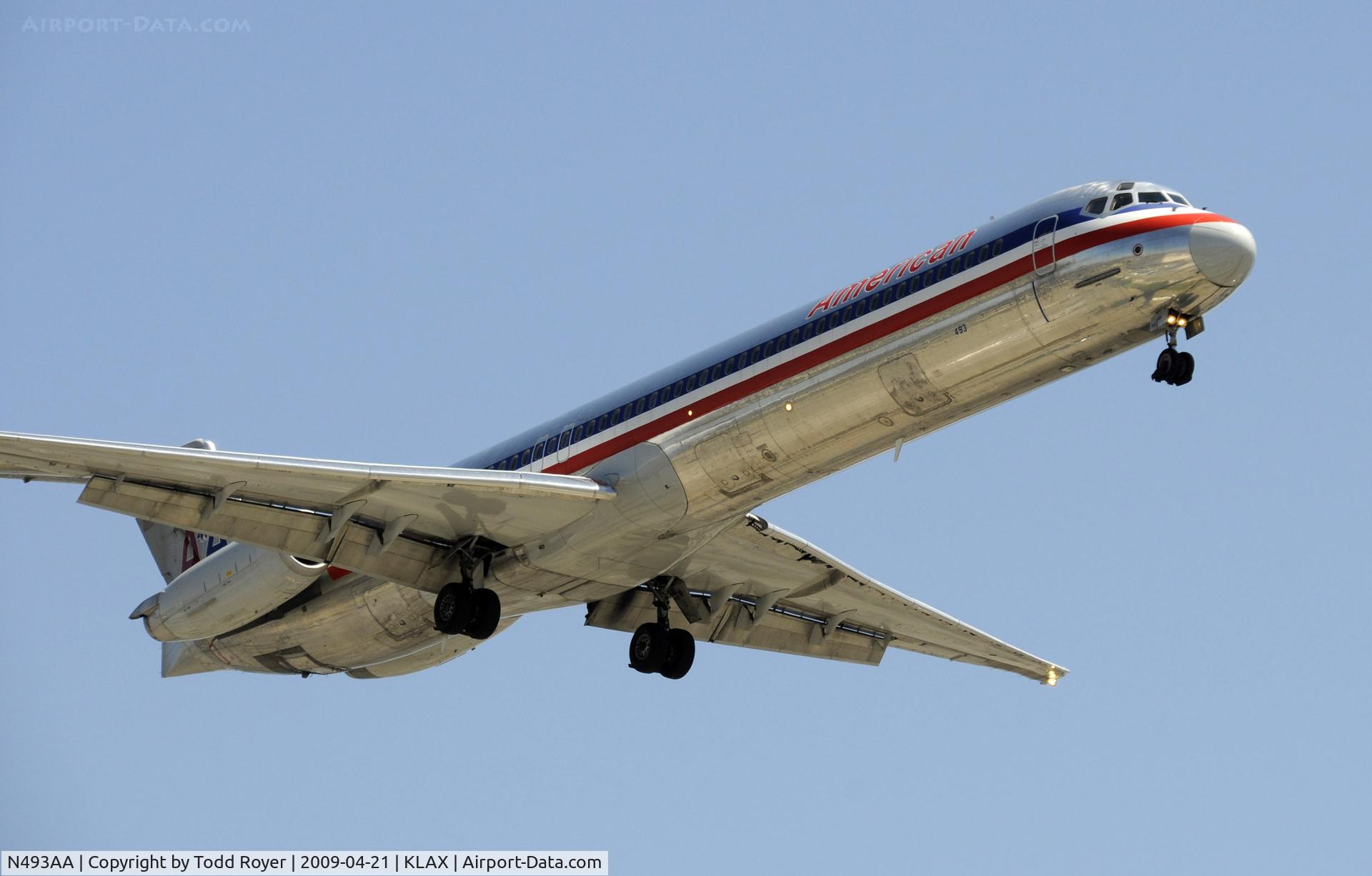N493AA, 1989 McDonnell Douglas MD-82 (DC-9-82) C/N 49731, Landing 24R at LAX