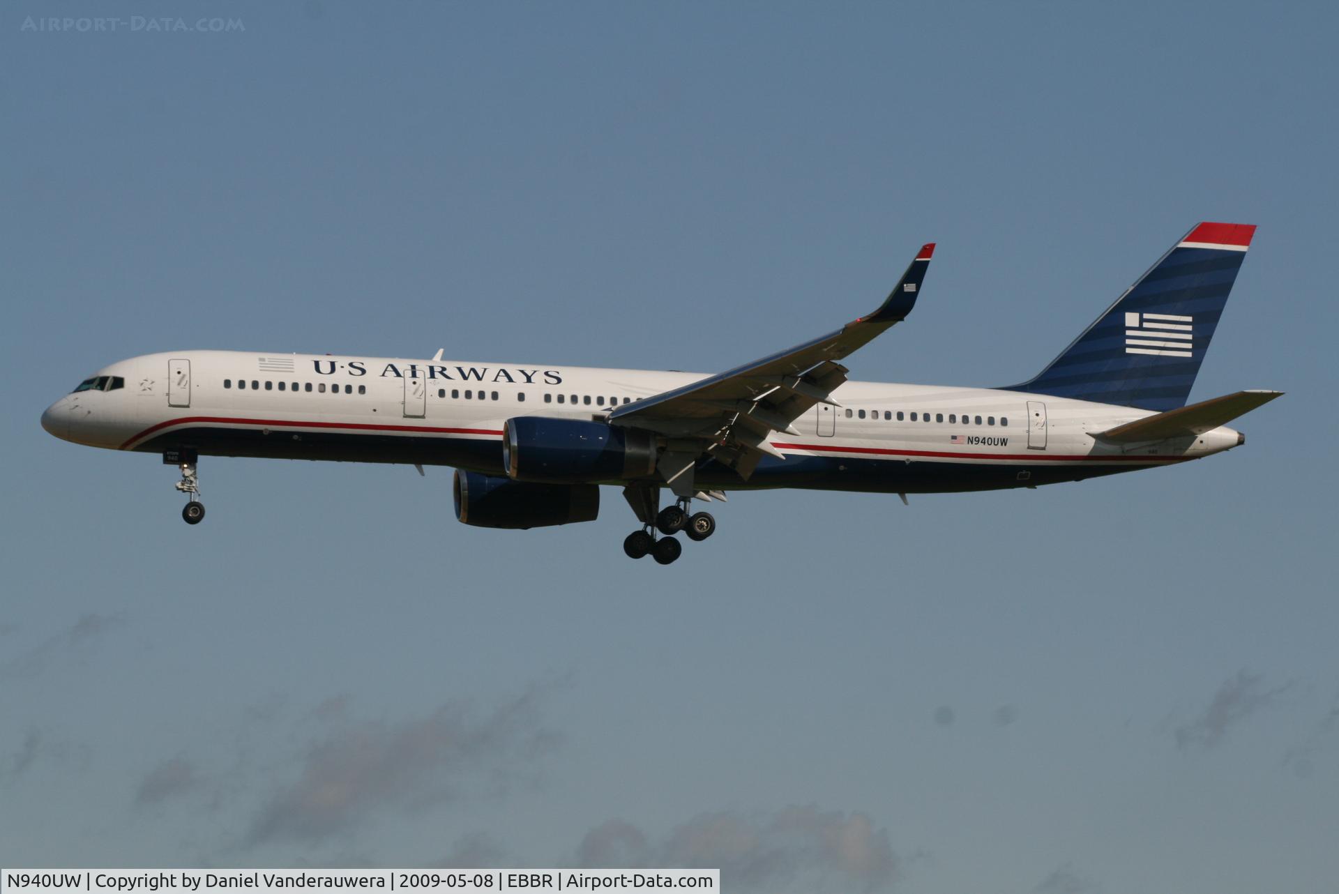 N940UW, 1995 Boeing 757-2B7 C/N 27805, arrival of flight US750 to rwy 25L