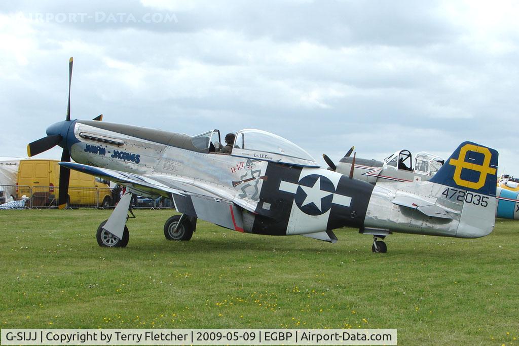 G-SIJJ, 1944 North American P-51D Mustang C/N 122-31894 (44-72035), Serial 472035 -  a 1944 North American P-51D Mustang at Kemble on Great Vintage Flying Weekend