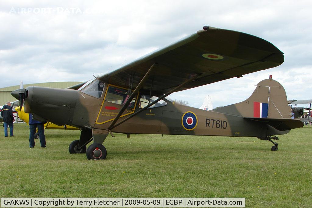 G-AKWS, 1944 Taylorcraft G Auster 4 C/N 1237, 1944 Auster 5A-160 at Kemble on Great Vintage Flying Weekend