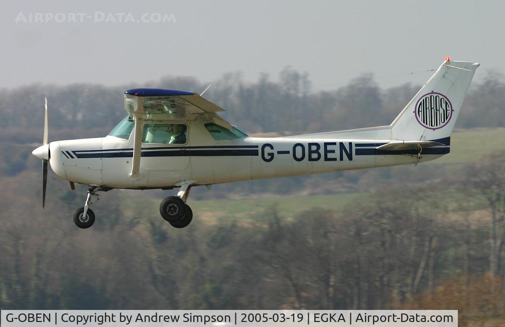 G-OBEN, 1978 Cessna 152 C/N 152-81856, Arriving in Shoreham.