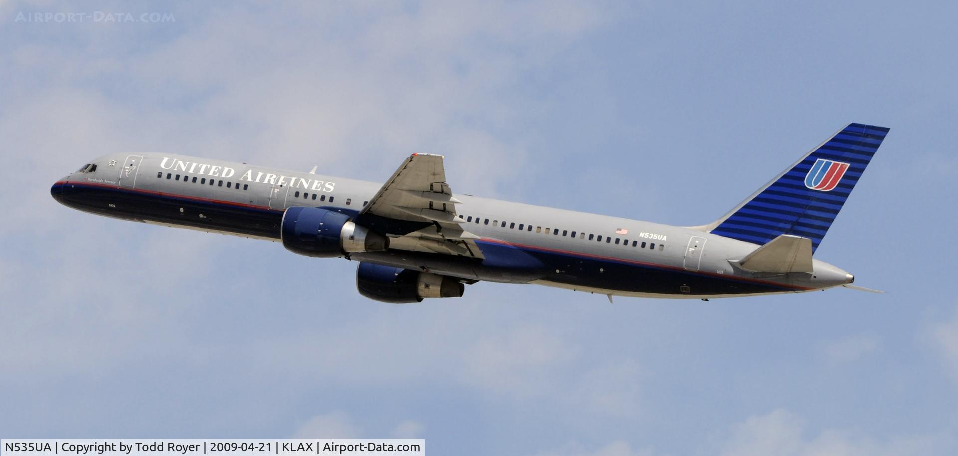 N535UA, 1991 Boeing 757-222 C/N 25130, Departing LAX on 25R