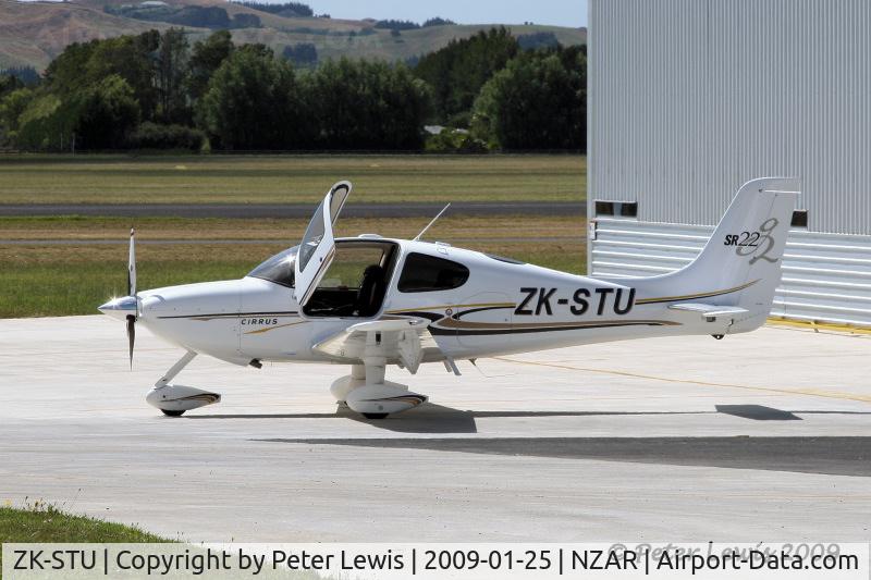 ZK-STU, Cirrus SR22 G2 C/N 0423, Cirrus One Ltd., Howick