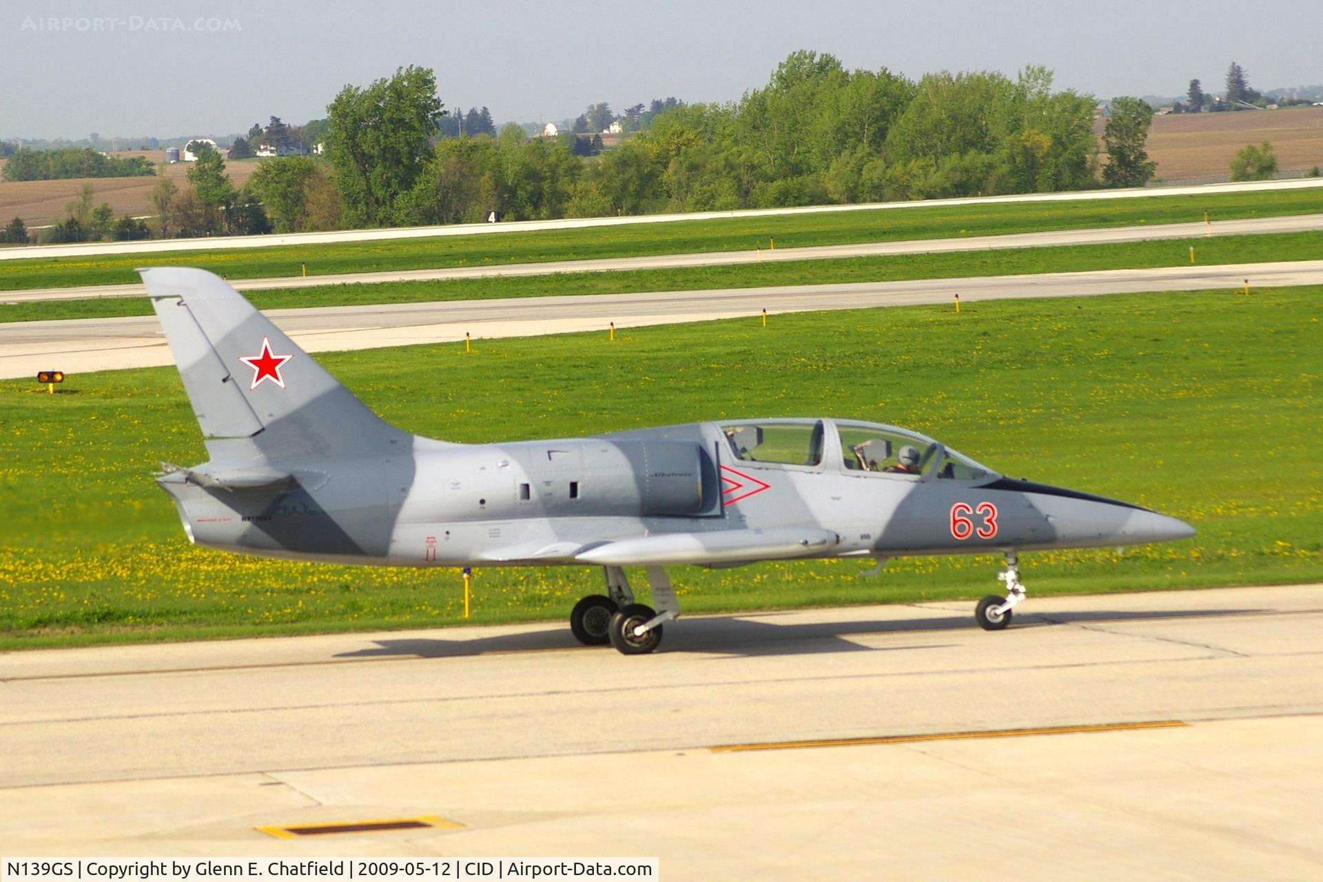 N139GS, Aero L-39C Albatros C/N 432833, Taxiing by my window on the way to Landmark Aviation