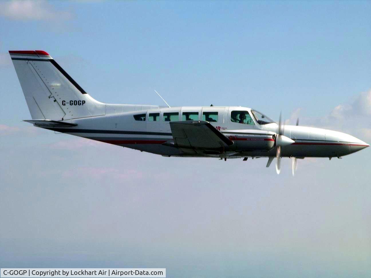 C-GOGP, 1981 Cessna 402C C/N 402C0516, GOGP in flight