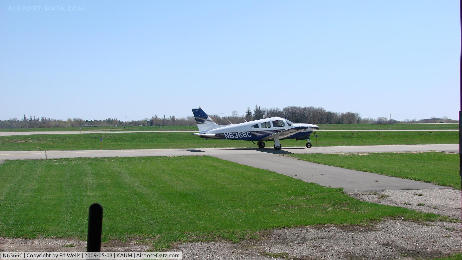 N6366C, 1978 Piper PA-28R-201 Cherokee Arrow III C/N 28R-7837161, At AUM