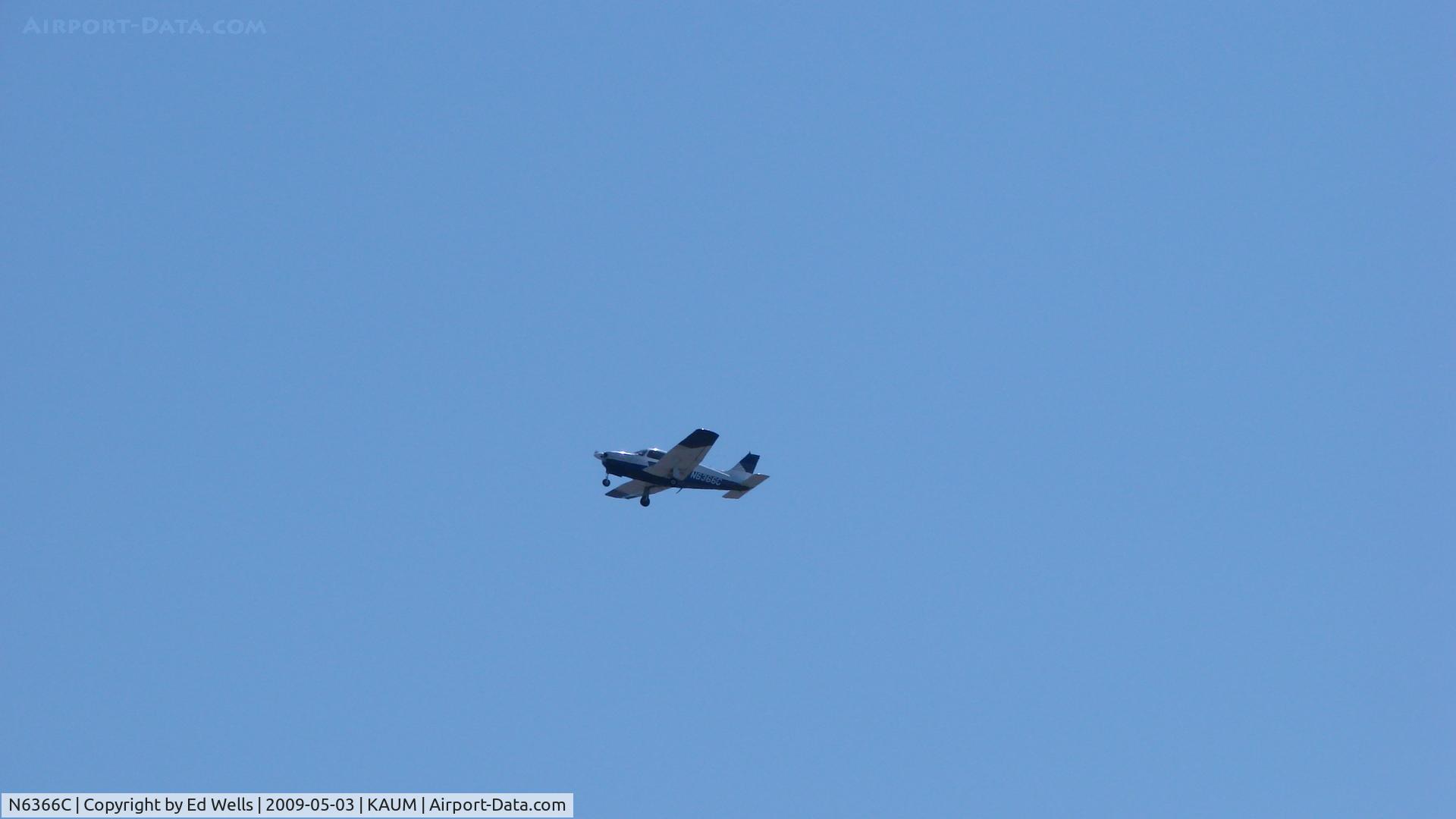 N6366C, 1978 Piper PA-28R-201 Cherokee Arrow III C/N 28R-7837161, At AUM