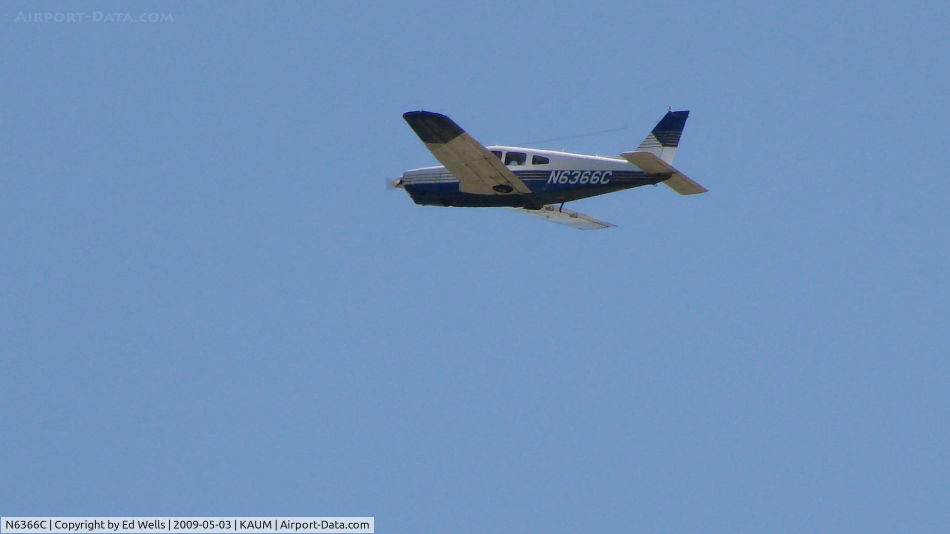 N6366C, 1978 Piper PA-28R-201 Cherokee Arrow III C/N 28R-7837161, At AUM