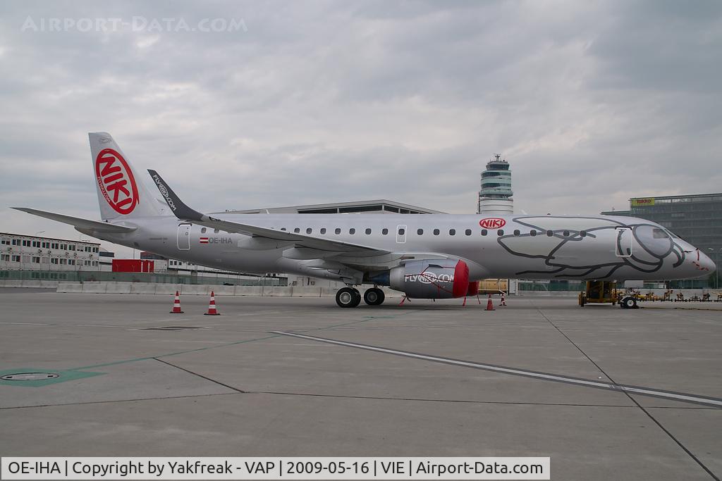 OE-IHA, 2009 Embraer 190LR (ERJ-190-100LR) C/N 19000285, Niki Embraer 190