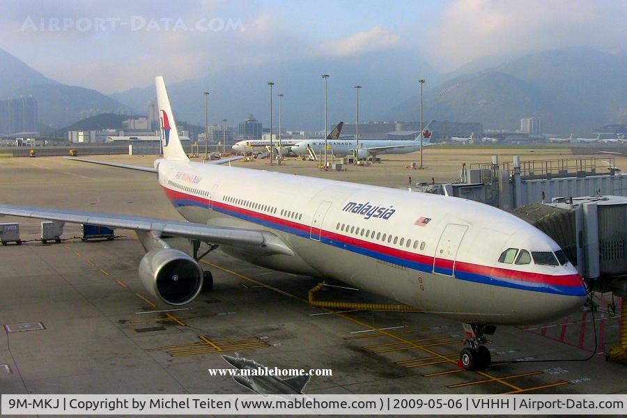 9M-MKJ, 1995 Airbus A330-322 C/N 119, Malaysia Airlines