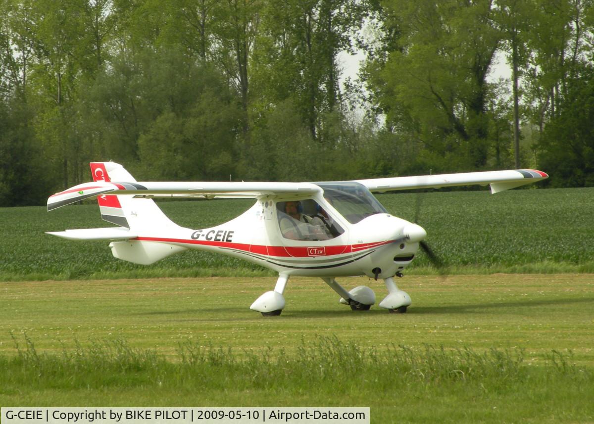 G-CEIE, 2006 Flight Design CTSW C/N 8243, JUST ARRIVED AT BRIMPTON FLY-IN