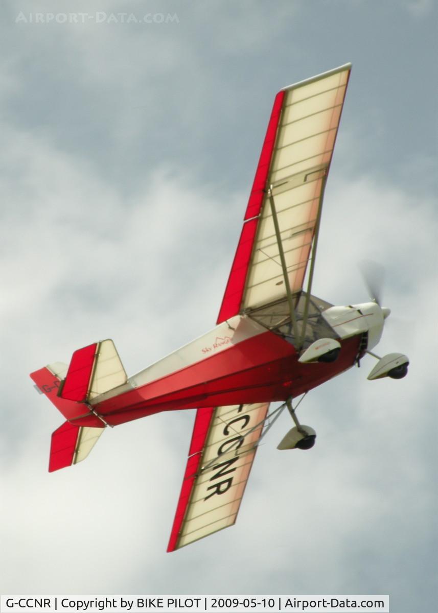 G-CCNR, 2004 Best Off Skyranger 912(2) C/N BMAA/HB/315, STEEP CLIMBING TURN FROM RWY 07 BRIMPTON FLY-IN