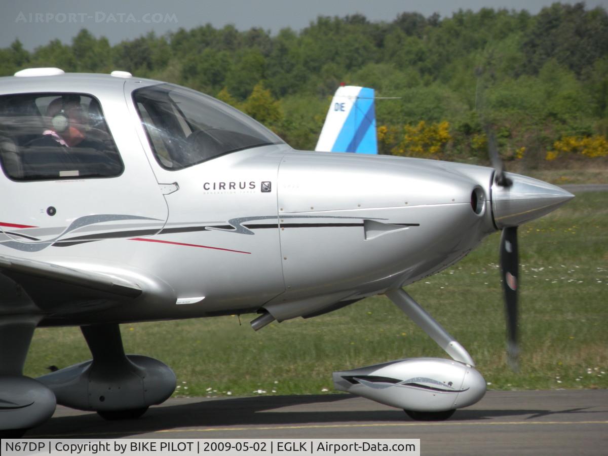 N67DP, 2008 Cirrus SR22 G3 GTS C/N 2933, TAXYING PAST THE CAFE