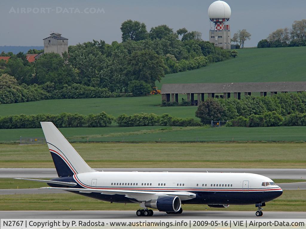 N2767, 1987 Boeing 767-238ER C/N 23896, Bill Clinton arrived from HAM in VIE for the Life Ball 2009