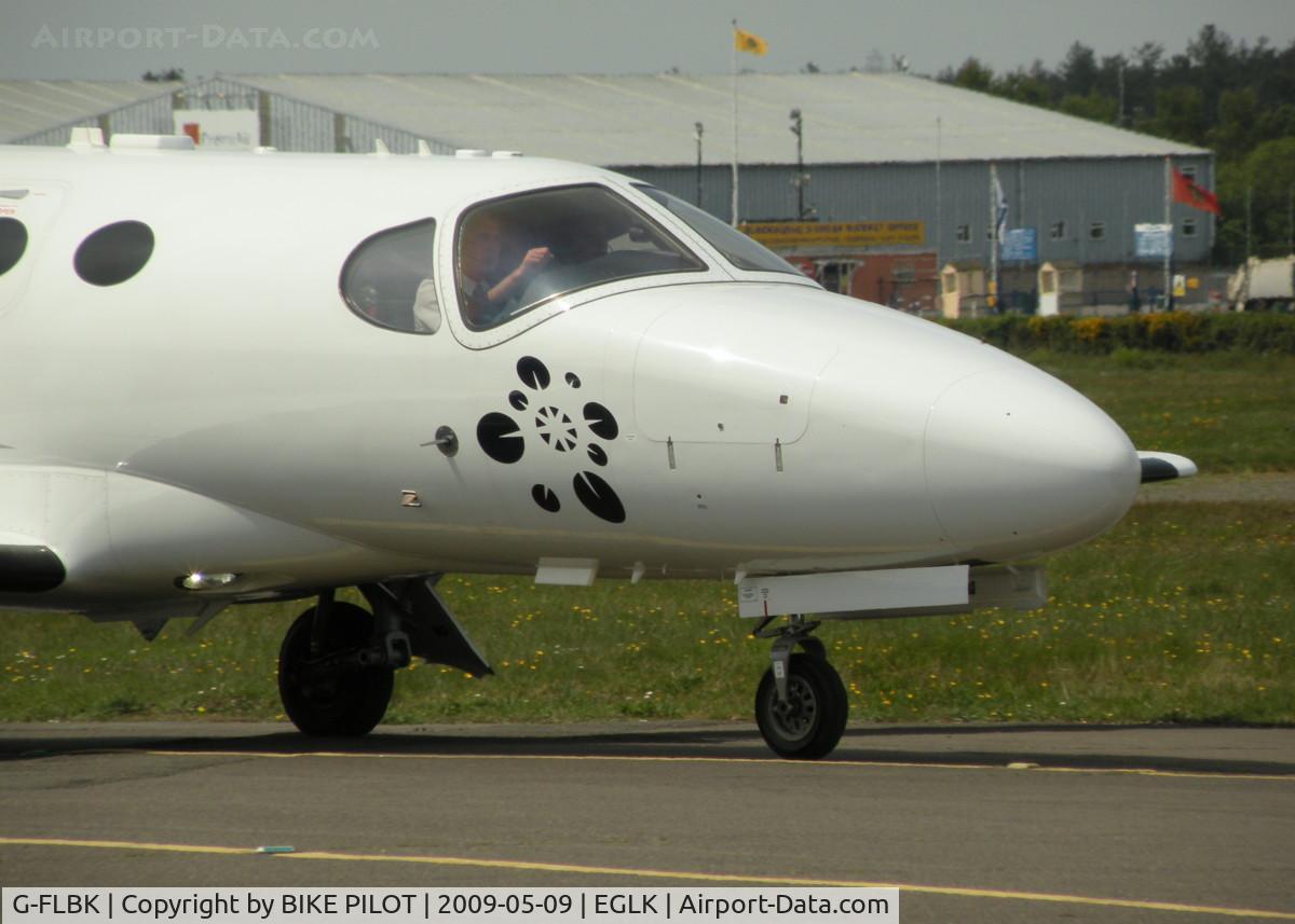 G-FLBK, 2008 Cessna 510 Citation Mustang Citation Mustang C/N 510-0068, TAXING PAST THE CAFE