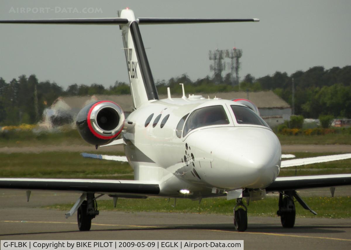 G-FLBK, 2008 Cessna 510 Citation Mustang Citation Mustang C/N 510-0068, APPROACHING THE CAFE
