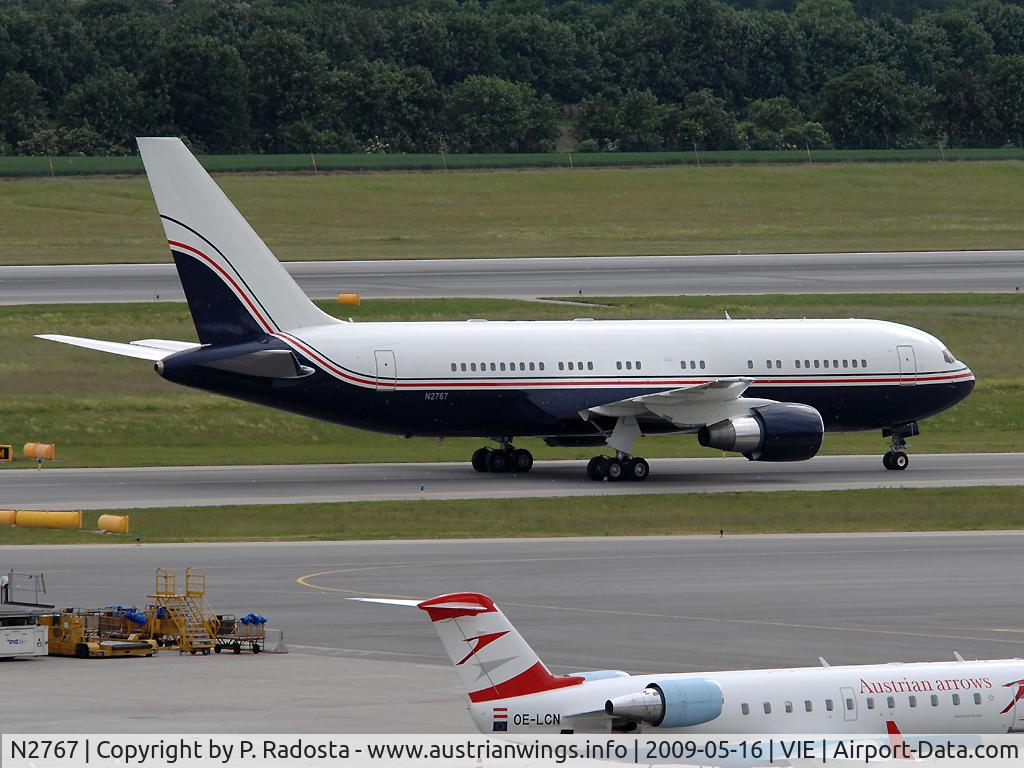 N2767, 1987 Boeing 767-238ER C/N 23896, Bill Clinton arrived from HAM in VIE for the Life Ball 2009