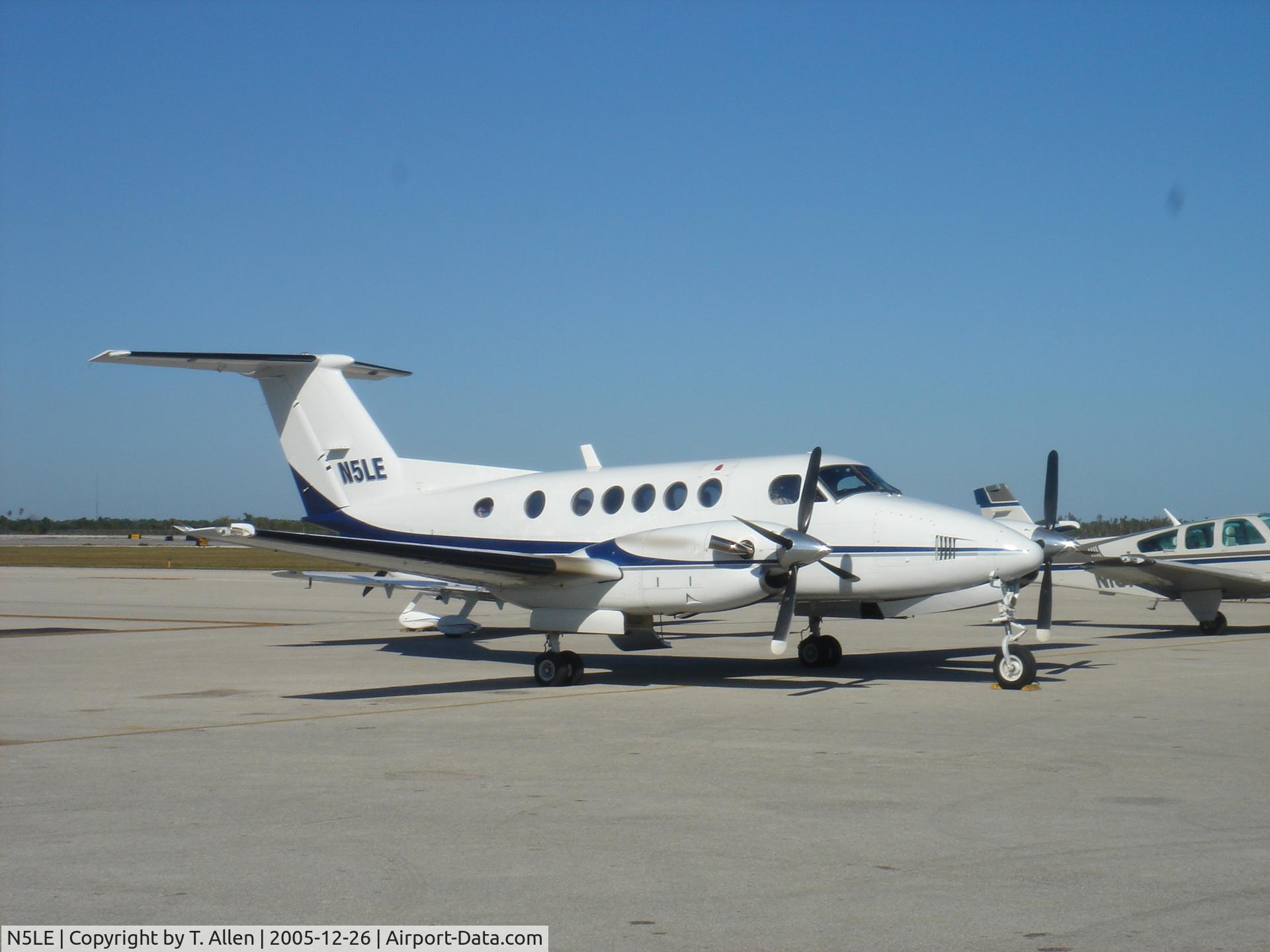 N5LE, Beech 200 C/N BB195, N5LE