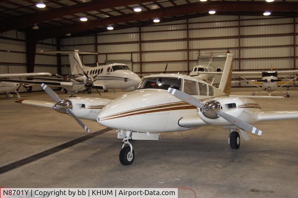 N8701Y, 1969 Piper PA-30-160 Twin Comanche Twin Comanche C/N 30-1849, detailed