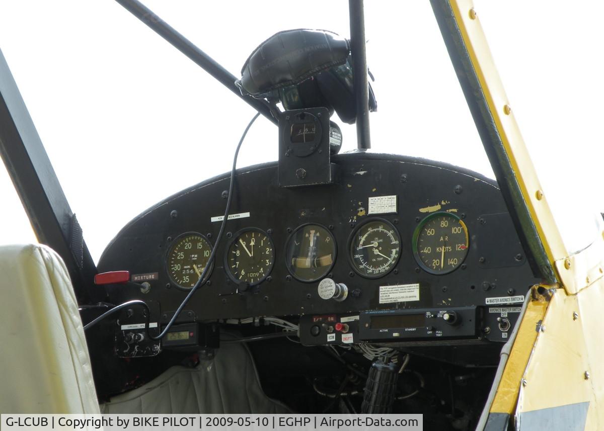 G-LCUB, 1959 Piper L-18C Super Cub (PA-18-95) C/N 18-1631, L18C COCKPIT
