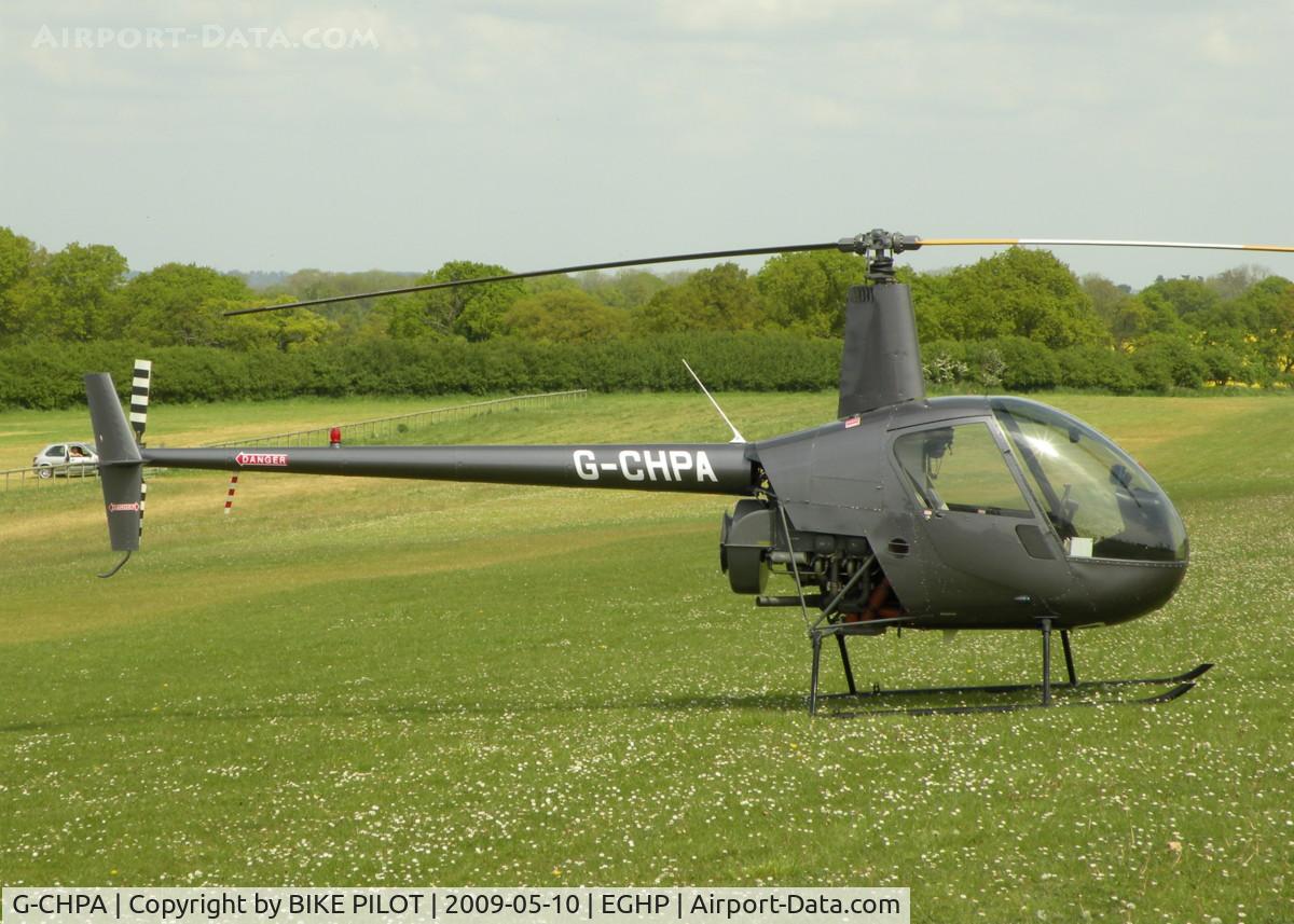G-CHPA, 2003 Robinson R22 Beta II C/N 3442, VISITING R22